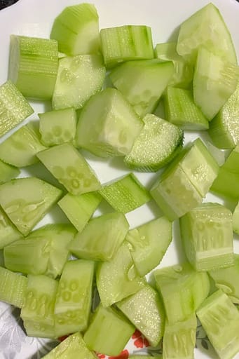 chopped-cucumber