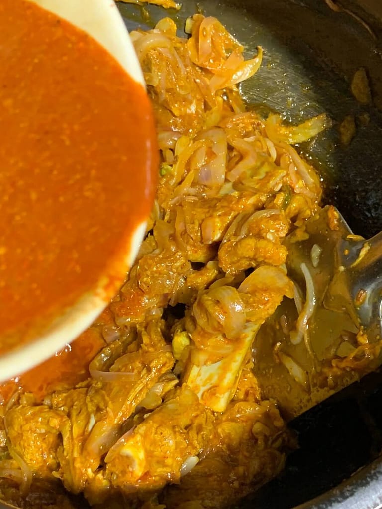 Recipes for Mutton Curry: 4 Popular Variations add-spices